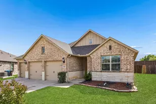 8004 Larch Ln, Fort Worth, TX 76131 - Photo 2
