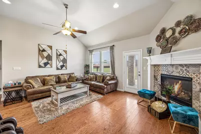 8004 Larch Lane, Fort Worth, TX 76131 - Photo 4