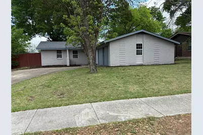 2010 Durham Street, Irving, TX 75062 - Photo 2