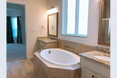 8712 Pine Valley Drive, McKinney, TX 75070 - Photo 10