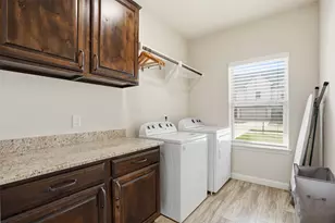 1100 Noble Flair Pl, Granbury, TX 76049 - Photo 10