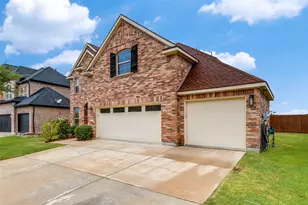 3029 Lakefield Dr, Little Elm, TX 75068 - Photo 2