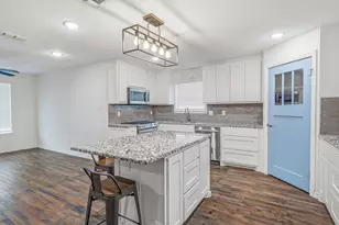 1037 W Frey St, Stephenville, TX 76401 - Photo 8