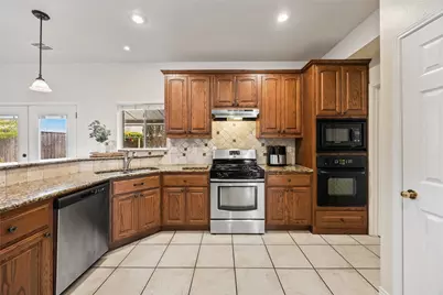 8506 Linda Vista Drive, Rowlett, TX 75088 - Photo 10