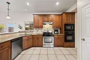 8506 Linda Vista Dr, Rowlett, TX 75088 - Photo 10