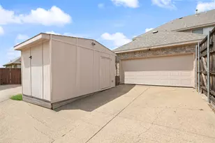 8506 Linda Vista Dr, Rowlett, TX 75088 - Photo 38