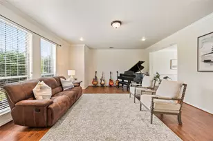 8506 Linda Vista Dr, Rowlett, TX 75088 - Photo 4