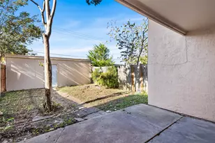 427 Arborview Dr, Garland, TX 75043 - Photo 18