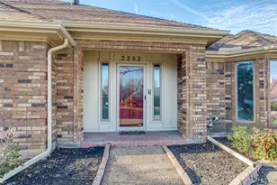 3202 Ridge Oak Dr, Garland, TX 75044 - Photo 4