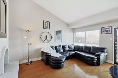 5916 Sandhurst Lane #226, Dallas, TX 75206 - Photo 2
