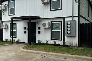 407 N Justin Ave, Dallas, TX 75211 - Photo 1