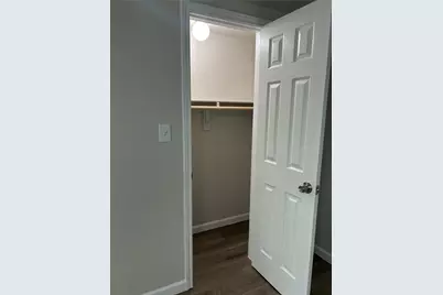 407 N Justin Avenue #Unit D, Dallas, TX 75211 - Photo 6