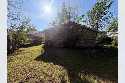1814 SE 14th Street, Grand Prairie, TX 75051 - Photo 16