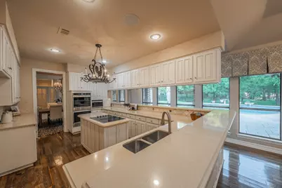 2908 Oak Trail Court, Dalworthington Gardens, TX 76016 - Photo 12