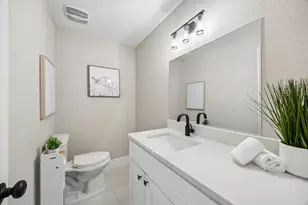 104 W 2nd St, Waxahachie, TX 75165 - Photo 12