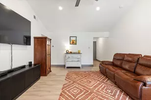 6716 Bartay Dr, North Richland Hills, TX 76182 - Photo 8