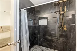 6716 Bartay Dr, North Richland Hills, TX 76182 - Photo 24