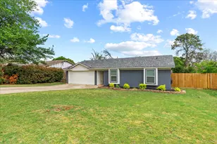 6716 Bartay Dr, North Richland Hills, TX 76182 - Photo 2