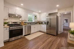 211 W Long St, Elm Mott, TX 76640 - Photo 4