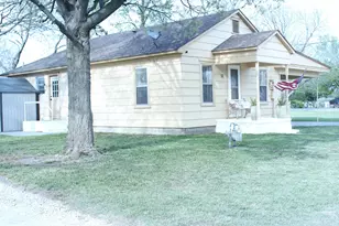 315 E 4th St, Muenster, TX 76252 - Photo 20