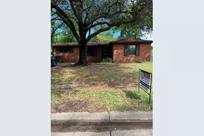 909 Sunnyvale Drive, Arlington, TX 76010 - Photo 1
