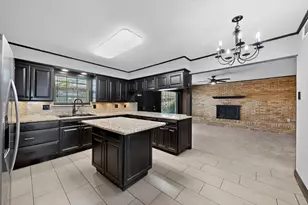 3675 Rickshaw Dr, Dallas, TX 75229 - Photo 10