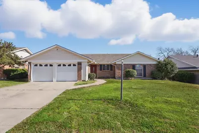 2925 Portales Drive, Fort Worth, TX 76116 - Photo 2