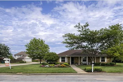 304 Johnston Boulevard, Waxahachie, TX 75165 - Photo 2