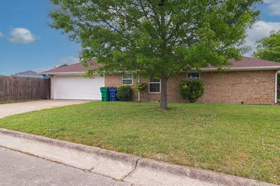 304 Johnston Boulevard, Waxahachie, TX 75165 - Photo 4
