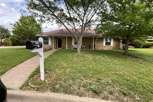 304 Johnston Blvd, Waxahachie, TX 75165 - Photo 1