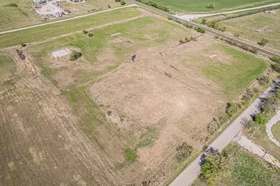 12588 Flow, Krum, TX 76249 - Photo 6