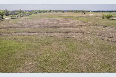 12588 Flow, Krum, TX 76249 - Photo 10