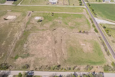 12588 Flow, Krum, TX 76249 - Photo 6