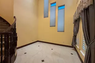 2807 Borama Dr, Irving, TX 75062 - Photo 4