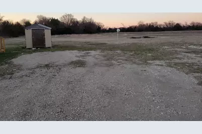 1054 County Road 4455, Trenton, TX 75490 - Photo 4