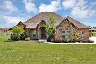 404 Spring Valley Rd, Weatherford, TX 76087 - Photo 1