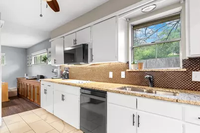 632 Caduceus Court, Hurst, TX 76053 - Photo 10