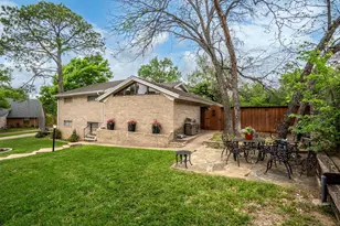 632 Caduceus Ct, Hurst, TX 76053 - Photo 2