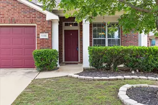 9308 Comanche Ridge Dr, Fort Worth, TX 76131 - Photo 2