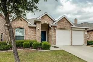 1701 Heron Dr, Aubrey, TX 76227 - Photo 2