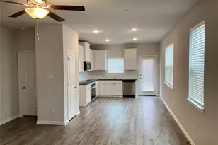 1135 Rusk Wy, Lewisville, TX 75077 - Photo 4