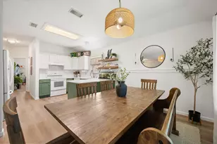 1221 Highcrest Dr, Burleson, TX 76028 - Photo 14