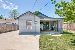 2210 24th St, Fort Worth, TX 76164 - Photo 2