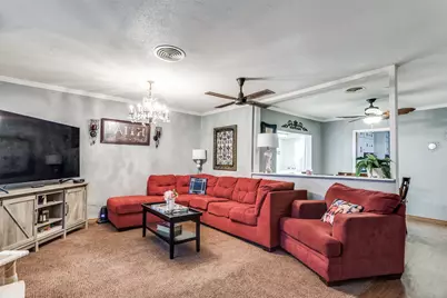 2210 24th Street, Fort Worth, TX 76164 - Photo 2