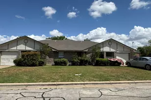 4504 Mizzenmast Ct, Fort Worth, TX 76135 - Photo 16