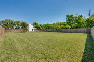 401 N Sierra Trail, Pilot Point, TX 76258 - Photo 28