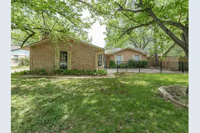 2732 Foxcroft Circle, Denton, TX 76209 - Photo 4