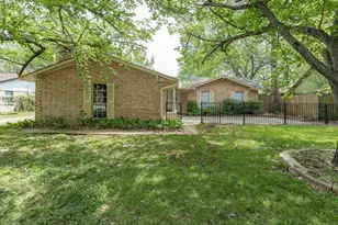 2732 Foxcroft Cir, Denton, TX 76209 - Photo 4