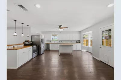 2732 Foxcroft Circle, Denton, TX 76209 - Photo 12