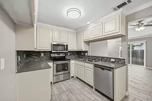 521-525 Gilcrease St, Van Alstyne, TX 75495 - Photo 4